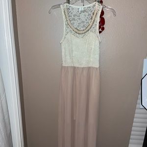 Boutique Cream/Tan Formal Lace Sleeveless Maxi Dress